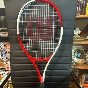 Wilson Roger Federer 110 Tennis Racket